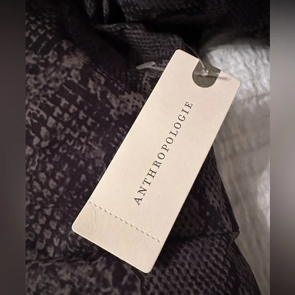 Varley Dorothy Ski Jacket - NWT - Size L Down Filled - Picture 12 of 15